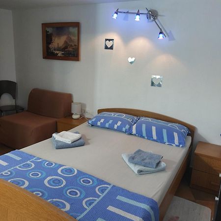 Apartmani Damir Kazija Pakostane Bagian luar foto