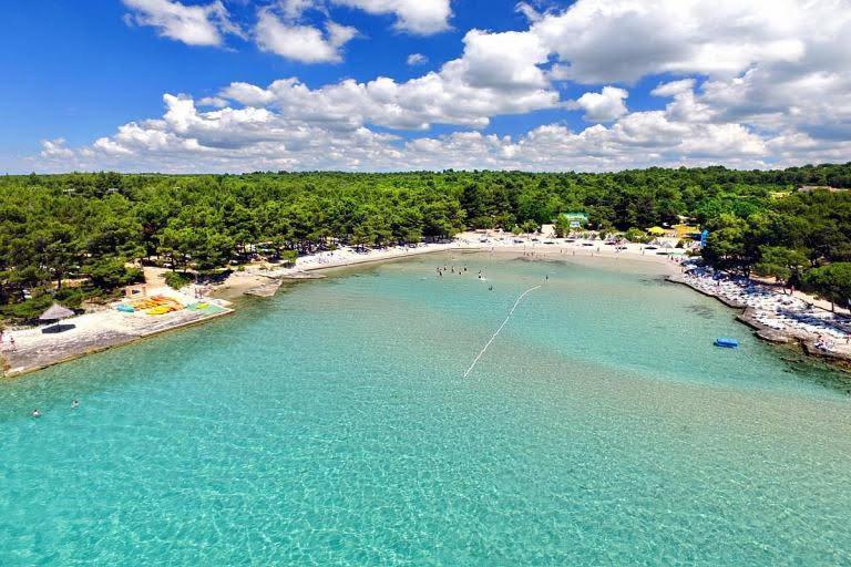 Apartmani Damir Kazija Pakostane Bagian luar foto